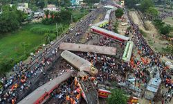 Hindistan'da 293 kişinin öldüğü tren kazasıyla ilgili 3 kişi gözaltına alındı